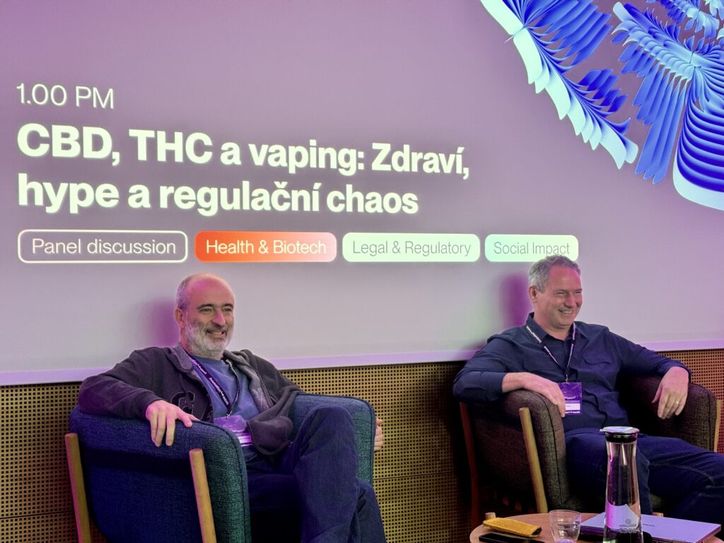 MUDr. Michal Považan – primář Centra duševního zdraví pro děti a adolescenty Praha, MUDr. Pavel Kubů – expert na adiktologii a lékařskou informatiku (foto: Zahrada pro duši)